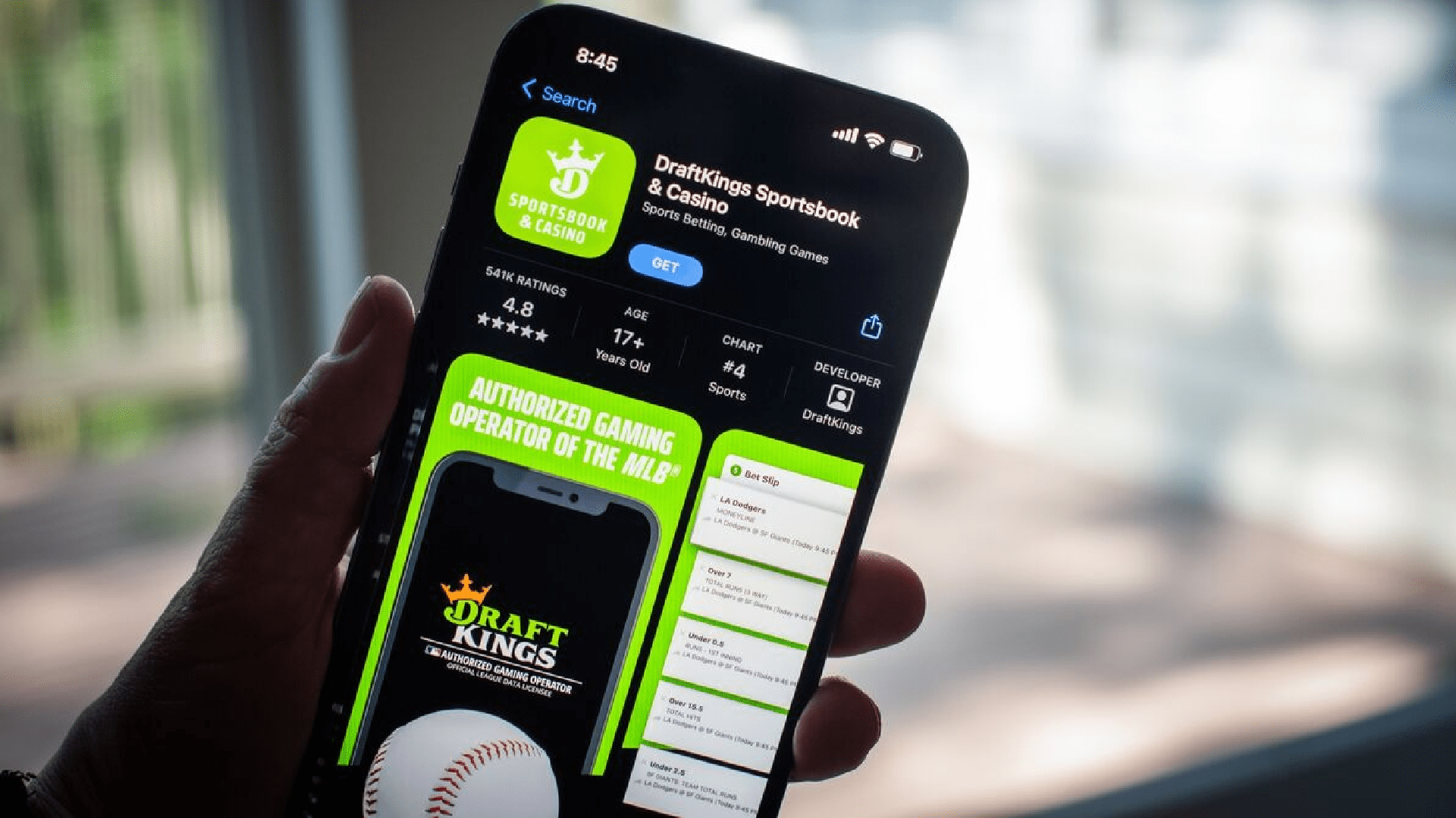 DraftKings Top-Rated Sports Betting App, Caesars Rising
