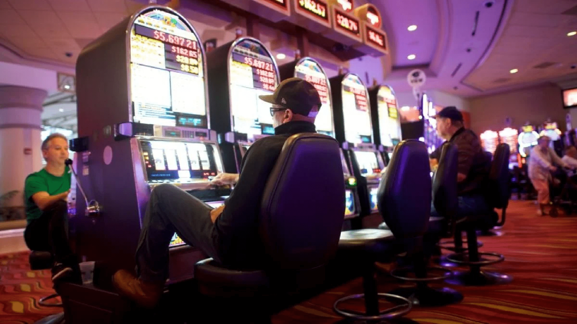 Delaware Park Casino Bets on Smoking, Opens $5 Million Outdoor Gaming Patio